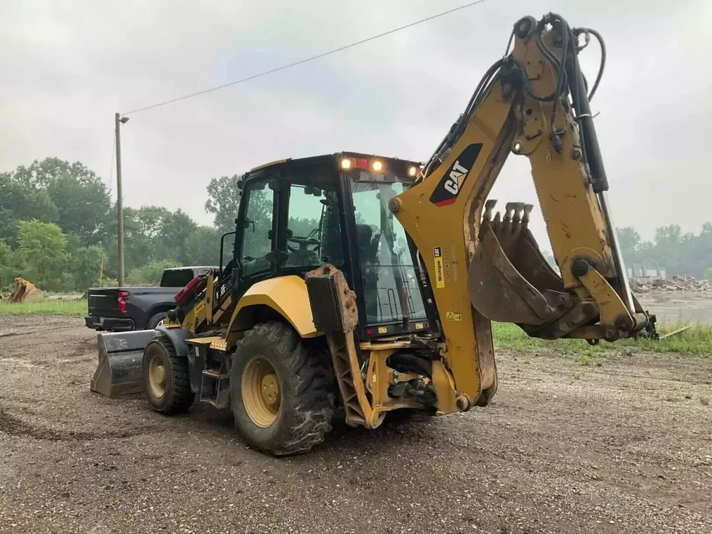2017 CATERPILLAR 420F2