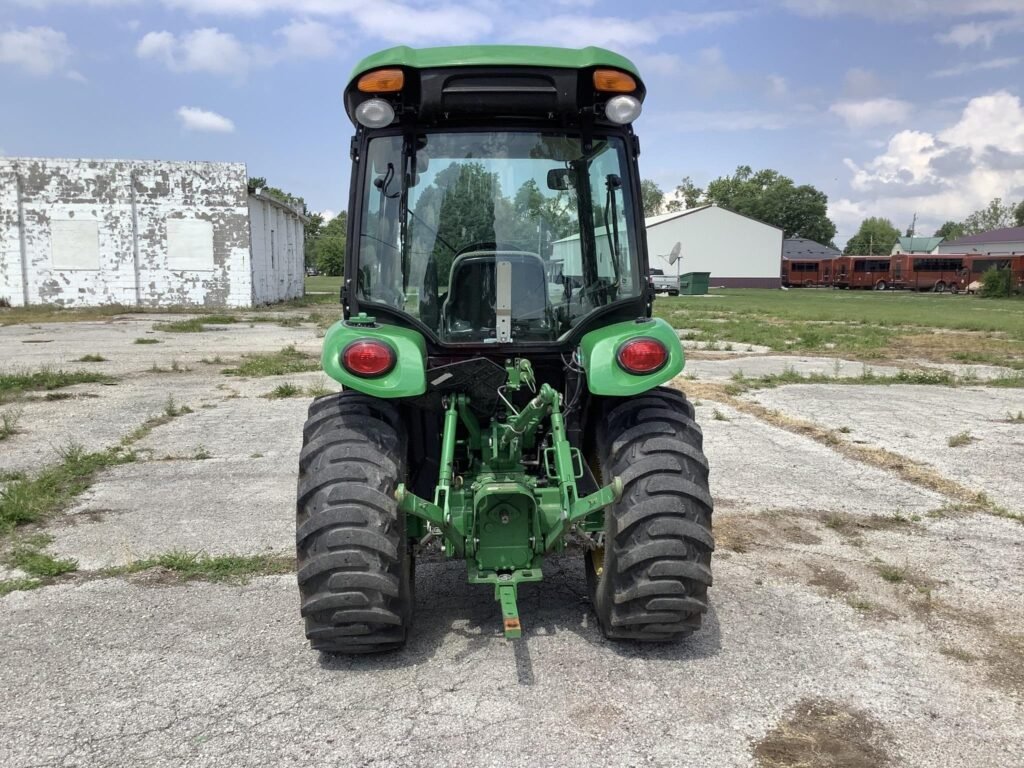 2019 JOHN DEERE 3046R